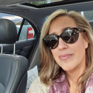 Meet your Posher, Debbie